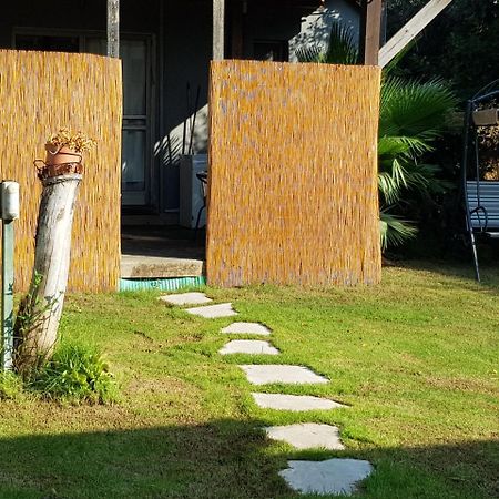 A Pastoral B & B Giv'at Ada Экстерьер фото